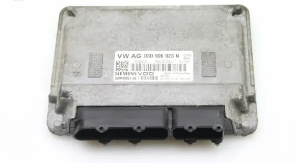 Skoda Fabia Mk2 (5J) Engine control unit/module 03D906023N