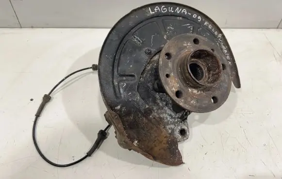 Renault Laguna III Front wheel hub