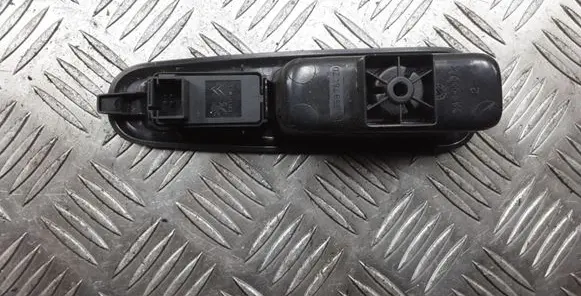 Peugeot 5008 Electric window control switch 98759764ZD
