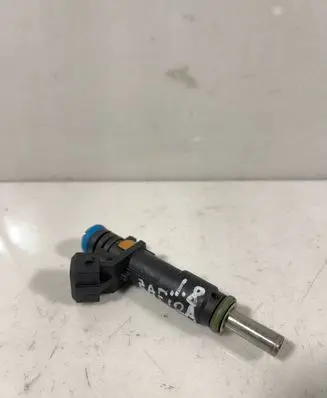 Opel Zafira B Fuel injector 55353B06 7172A01931