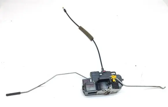 Opel Antara Front door lock