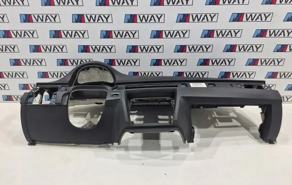 BMW 3 E90 E91 Dashboard 