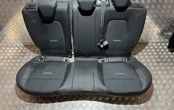 Ford Focus Seat set DG21134