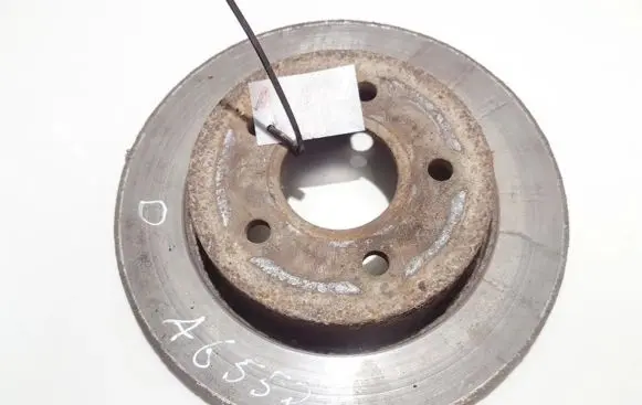 Ford Focus C-MAX Rear brake disc neventiliuojamas