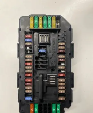 BMW 4 F36 Gran coupe Fuse box set 9389068 19549000001 23042017