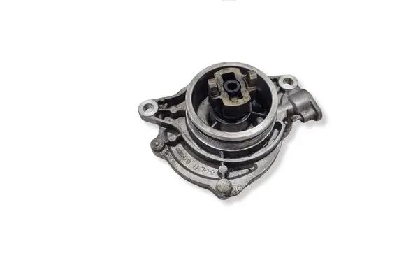 BMW 5 E60 E61 Vacuum pump 7791232 11667791232