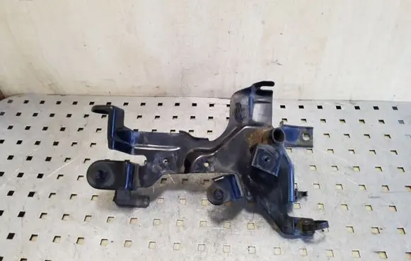 Mitsubishi Outlander Other engine bay part