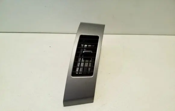 Mitsubishi Outlander Dash center air vent grill GN71114270