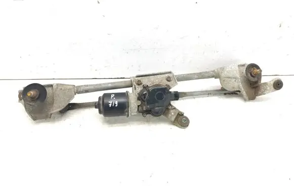Nissan Pathfinder R51 Front wiper linkage and motor
