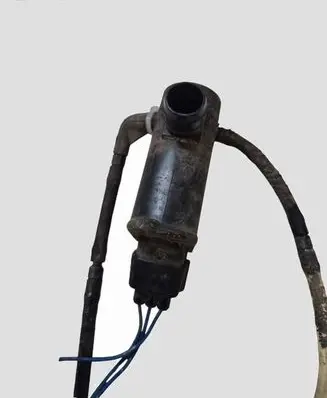 Toyota Corolla Verso E121 Windscreen/windshield washer pump 8533044010 0602104440