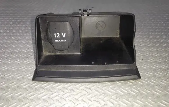 Mercedes-Benz B W245 12 V Socket (front) A1696801050