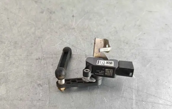 Volvo XC60 Air suspension front height level sensor 32246992 31360329