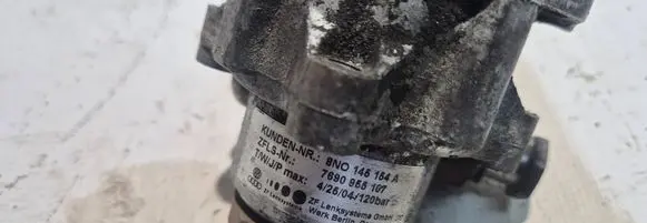 Volkswagen Golf IV Power steering pump 91130
