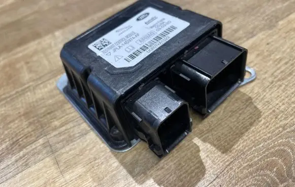 Land Rover Range Rover Sport L494 Airbag control unit/module JPLA14D374AF U060TKA1523