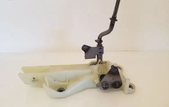 Mazda CX-7 Gear shifter/selector EH1446100 K3605