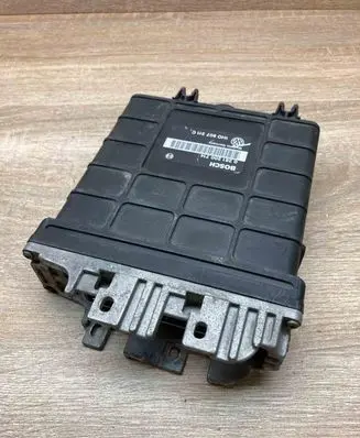 Volkswagen Golf III Engine control unit/module ECU 1H0907311C 0261200714