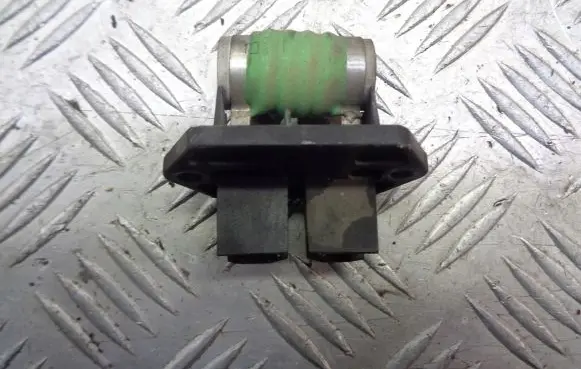 Fiat Punto (188) Coolant fan relay 