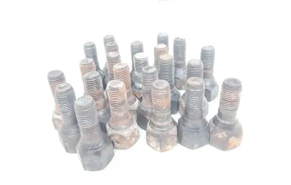 Iveco Daily 4th gen Nuts/bolts 