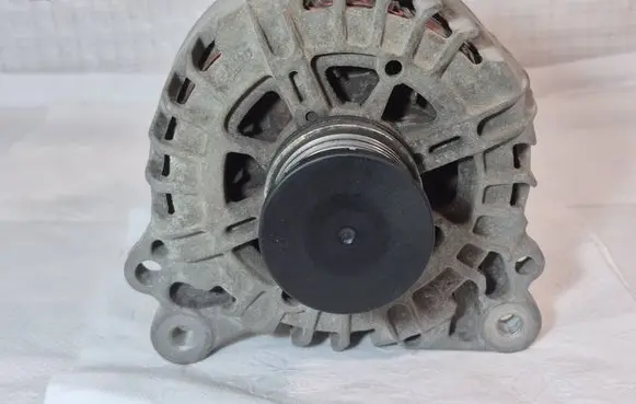 Volkswagen Golf VII Generator/alternator 03L903023L 2612004E 114002475