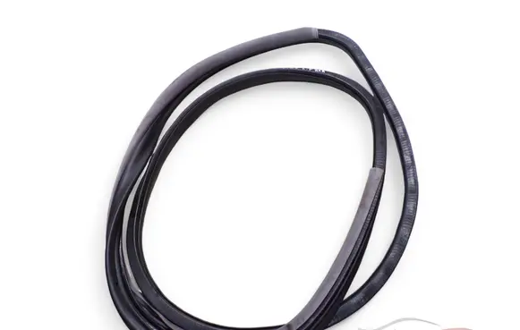 Audi A4 S4 B5 8D Front door rubber seal 
