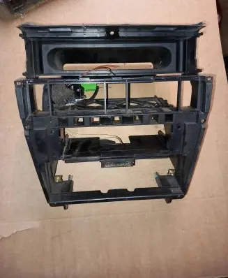 Radio/GPS head unit trim
