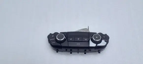 Opel Insignia A Climate control unit 13273095