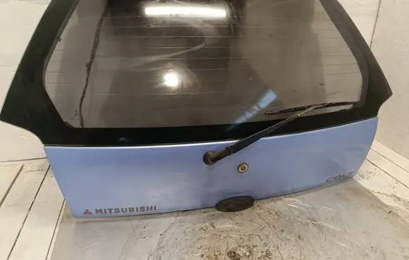 Mitsubishi Colt Tailgate/trunk/boot lid