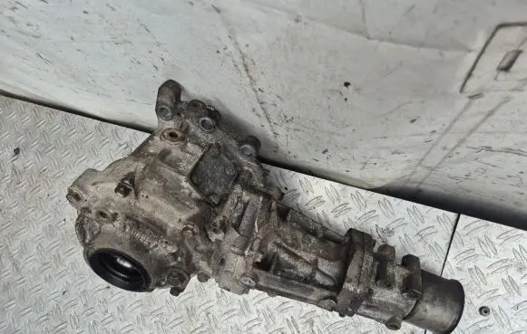 Mitsubishi Outlander Gearbox transfer box case 067015