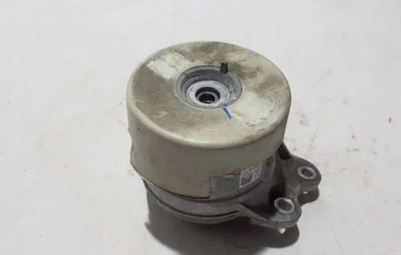 Mercedes-Benz EQC Engine mount bracket A2932400100