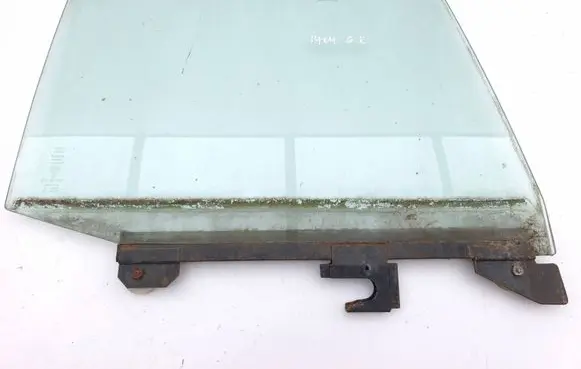 Rolls-Royce Silver Spirit Rear door window glass 