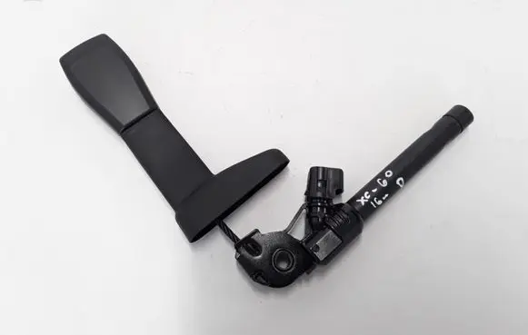 Volvo XC60 Front seatbelt buckle 8630467