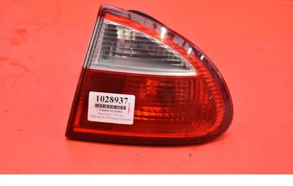 Seat Leon (1M) Rear/tail lights 1M6945096A
