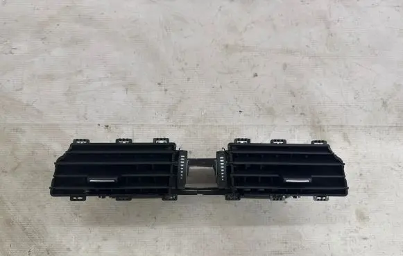 BMW X2 F39 Dash center air vent grill 9292741 7700201 52245612