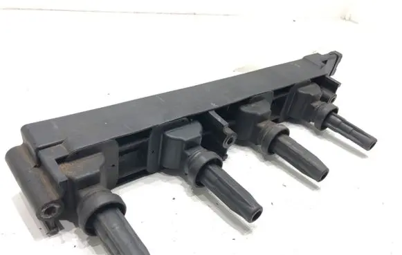 High voltage ignition coil