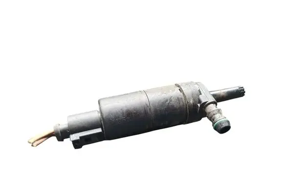 Volkswagen PASSAT B6 Headlight washer pump 3B7955681 00754032