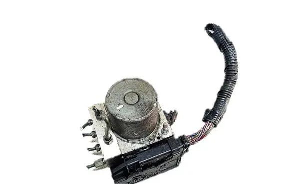 Toyota Avensis T270 ABS Pump 44540-05070