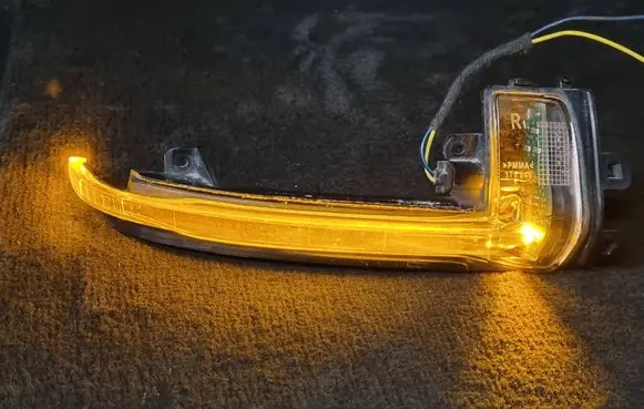 Audi A3 S3 8P Mirror indicator light 8K0949102C