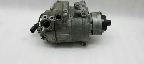Audi A5 8T 8F Air conditioning (A/C) compressor (pump) 8K0260805B