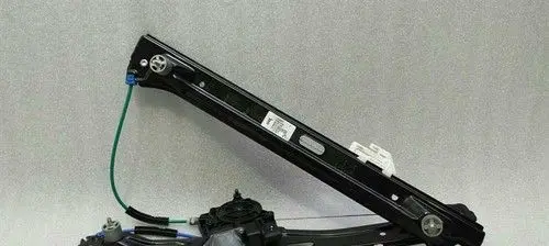 BMW X1 F48 F49 Front door electric window regulator 7349514