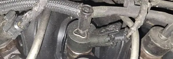 Volvo V50 Fuel injector 0445110259