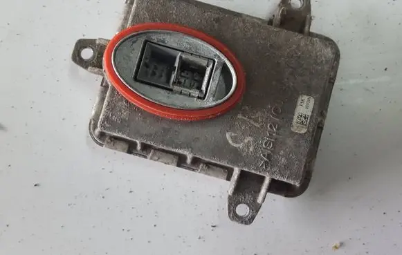 Mercedes-Benz CLA C117 X117 W117 Headlight ballast module Xenon A2229003300 10EEG110395 130732931500