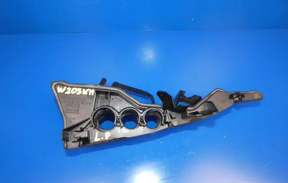 Mercedes-Benz C W205 Other engine bay part A2058310598
