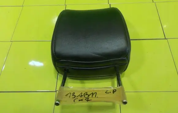 Suzuki SX4 Front seat headrest PRZOD
