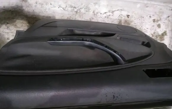 Ford C-MAX I Front door card panel trim 