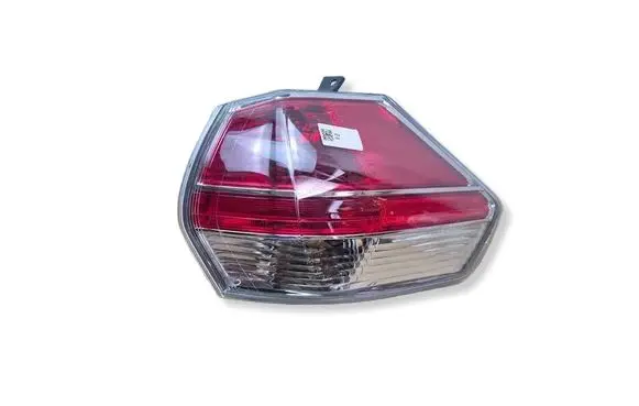 Nissan X-Trail T32 Rear/tail lights 