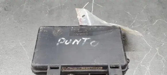 Fiat Punto (176) Air conditioner control unit module 7738673