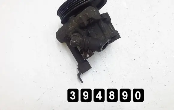 Nissan Micra C+C Power steering pump