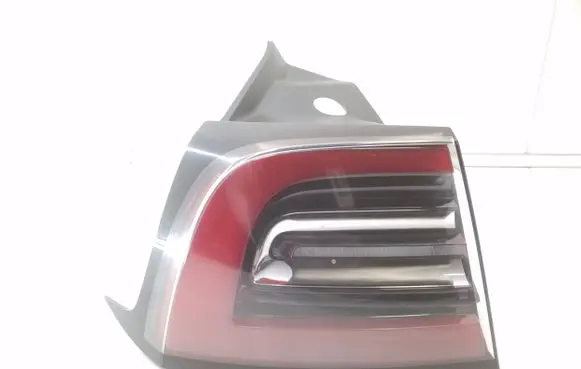 Tesla Model 3 Rear/tail lights