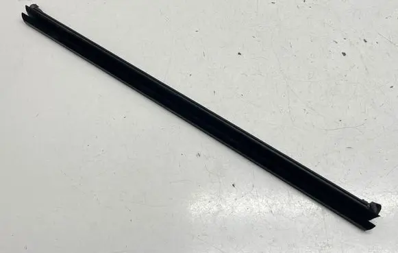 Volkswagen Jetta VII Rubber seal rear door window/glass 7FA839479A