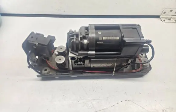 BMW X5 F15 Air suspension compressor/pump 37206789450 24449710